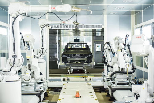 廣汽新能源首發(fā)兩擋雙電機“四合一”集成電驅，領銜北京車展技術革新與數(shù)字創(chuàng)意風潮